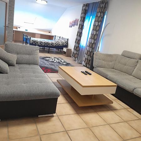 Ferienwohnung In Erftstadt Kültér fotó
